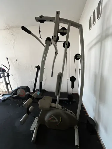 Aparelho de musculação Athetic Advanced 300