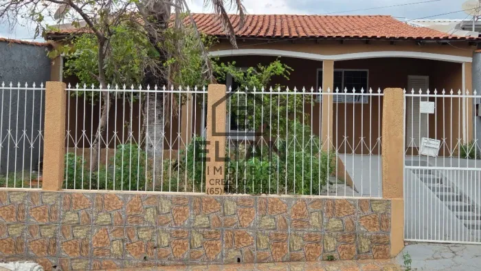 Locaçao casa tijucal setor II, com três quartos um é suíte ,2 salas, cozinha espaço gourme