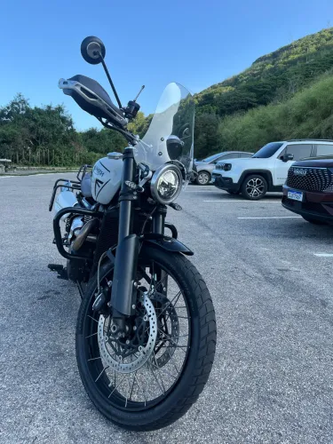 Triumph 1200X impecável 