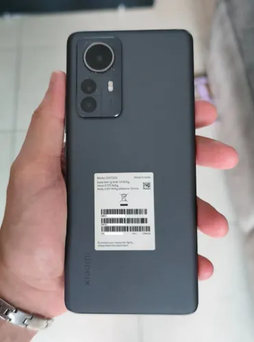 Xiaomi 12 Pro - 12GB RAM | 256GB Armazenamento