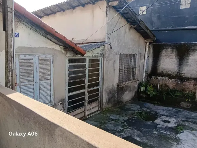 Térrea para venda possui 400 metros quadrados com 2 quartos