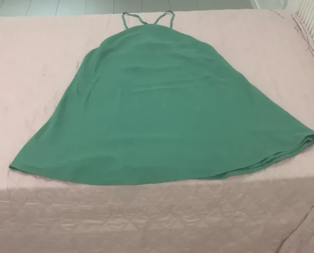 Vestido NOVO, c/ frete grátis curto de alças, em viscose
