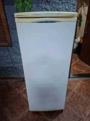 Geladeira brastemp 280lt degelo