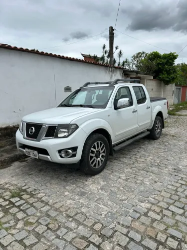 Nissan Frontier SL CD 4X4 2.5tb Diesel AUT 2014