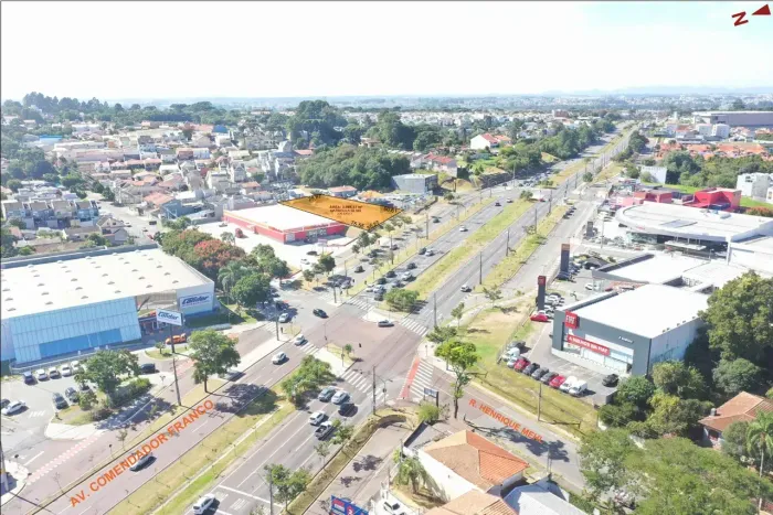 Terreno para locação em local estratégico de frente para Avenida das Torres