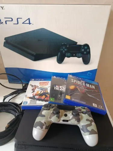 PS4 completo funcionando perfeitamente (inclui 3 jogos e 1 controle)