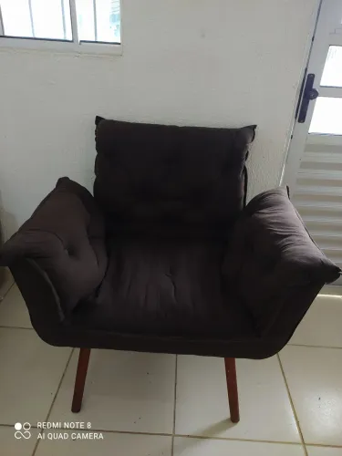 Duas Poltronas Usada