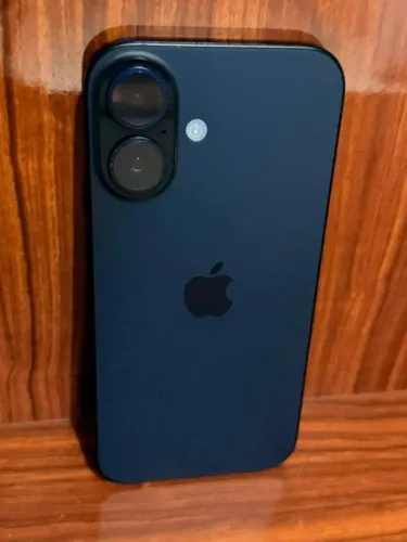 iPhone 16