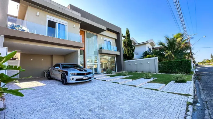 Casaà venda no Condominio Jardim Acapulco na praia de Guarujá.