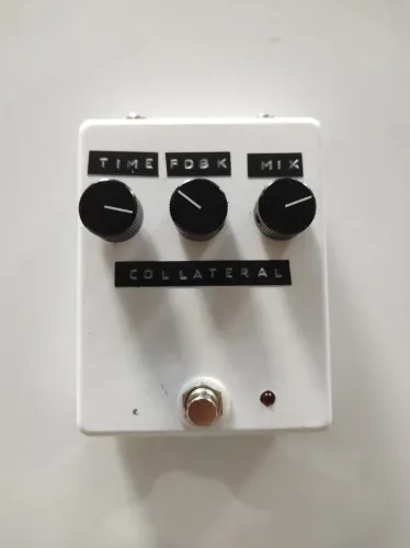 Pedal de delay analógico Collateral FX (Clone do Boss DM-2)