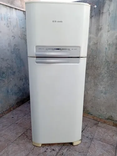 Geladeira Eletrolux DF46 402 litros