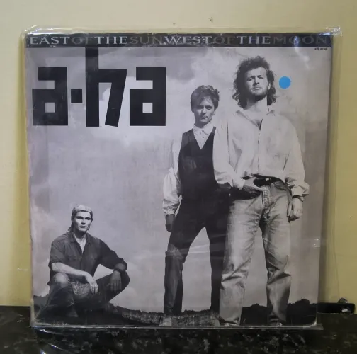 LP a A-ha East Of The Sun West Of The Moon 