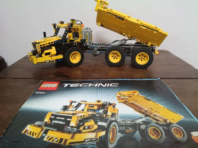 LEGO Technic 8264 Hauler / Caminhão Basculante Articulado)