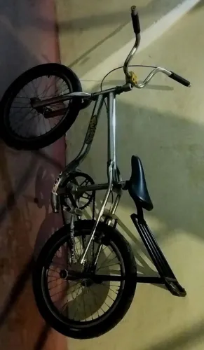 Vendo bike montadinha aro 20 ou troco