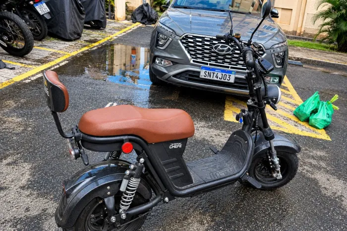 SCOOTER ELÉTRICA MOTO CHEFE X12