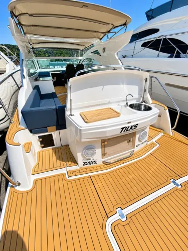 SEDNA 36 com 2 motores volvo 350 HP gás.