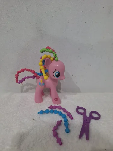 Boneca My Little Pony Penteado Adorável completa Pinkie Pie MLP