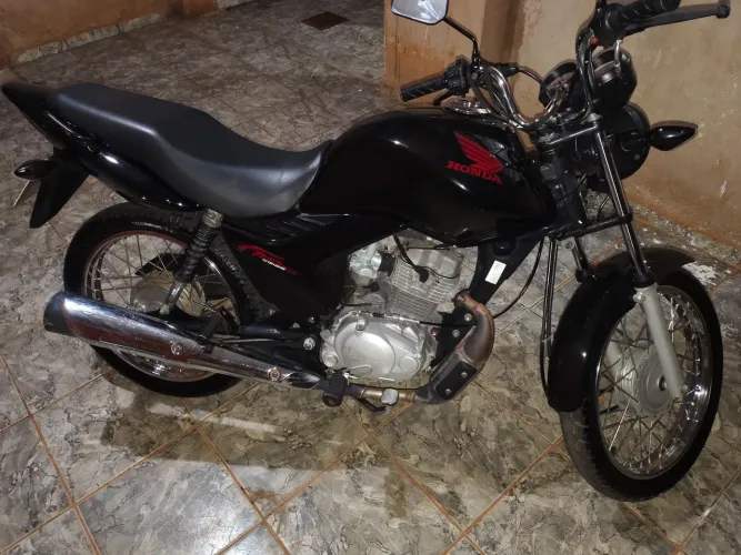 Vendo Honda CG FAN 125 Preta
