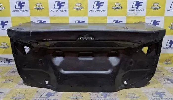 Tampa Traseira Ford Fusion 2017 A 2020 Original Com Detalhe (Usado) - 2325