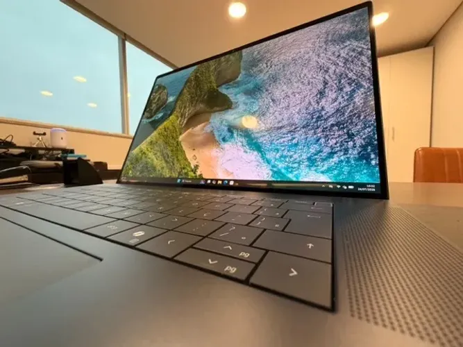 Notebook Dell Pro Max 16 Premium Ma16250 Tandem Oled 4k120hz
