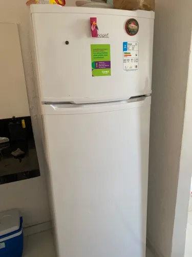 Vendo geladeira 