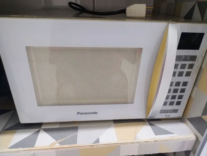 Micro-ondas Panasonic grande capacidade