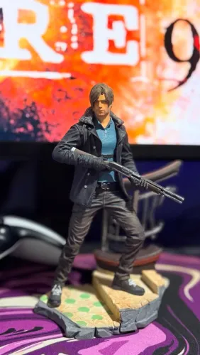 Figure Leon Kennedy 