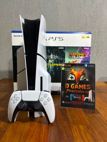 PS5 Slim 1T Mídia Física Semi Novo.