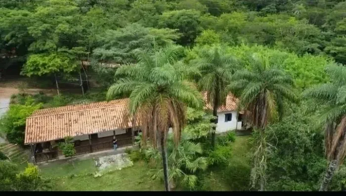SERRA DO CIPÓ, Pousadinha 5 estrelas Airbnb, Rio Parauninha no quintal. Natureza 100% ok