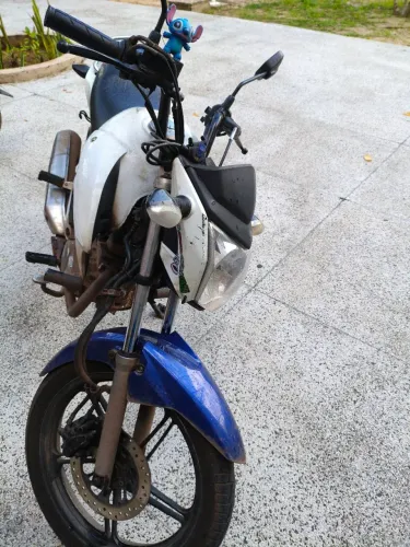 Vendo Honda Titan 150  ex 2014/15 no valor de 7.000$