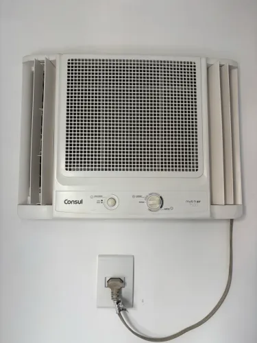 Ar condicionado 7500 BTUS - JANELA