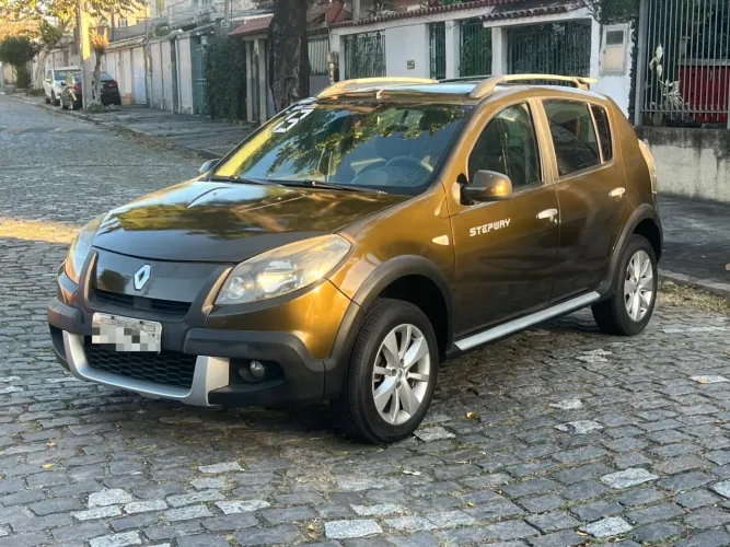 Renault Sandero Stepway Hi-power 1.6 8V 5P 2013