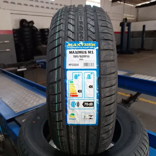 Pneu Novo 195/60R15 88H Maximus Maxtrek M1