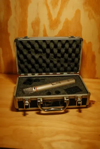 Microfone AKG C1000S Made in Austria + Maleta Original