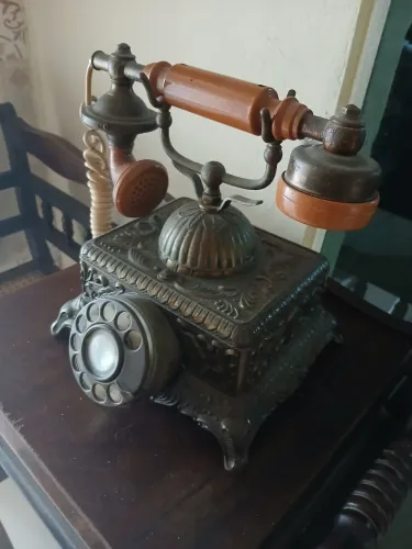 Telefone Antigo