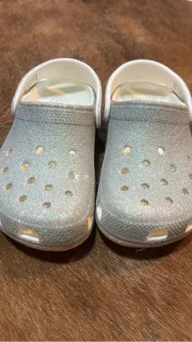 Crocs J2