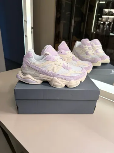 New Balance 9060 - NOVO