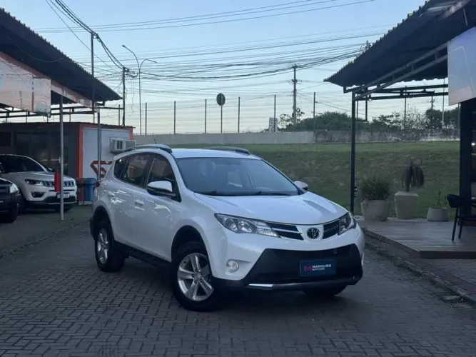 Toyota RAV4 2.0 4X4 16V Aut. 2014