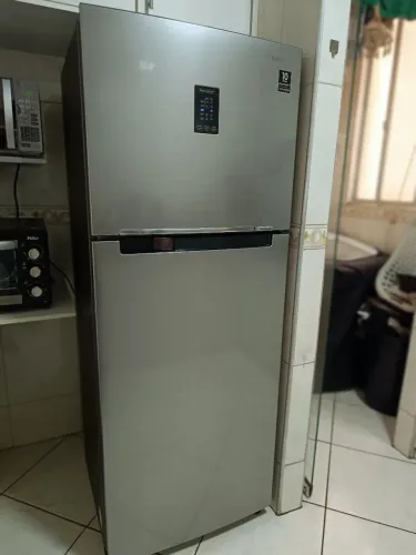 Geladeira Samsung Digital Inverter 385L