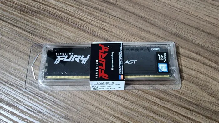Memória RAM DDR5 Kingston Fury Beast, 16GB (1x16GB), 5200 MT/s, CL40, Preto