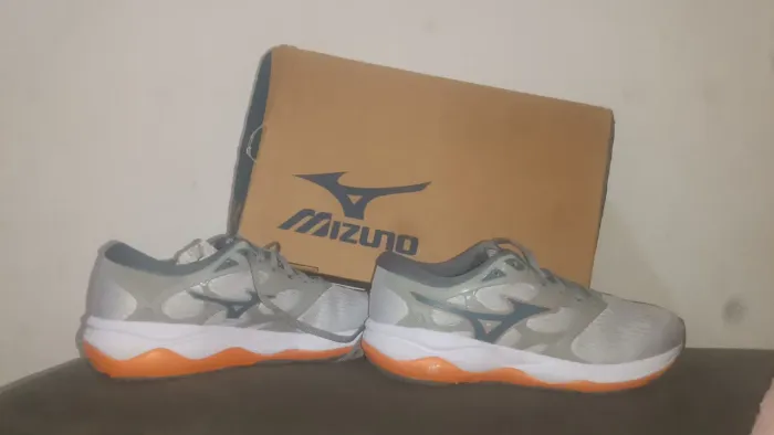 Tênis masculino Mizuno novo 250,00 aceito proposta *