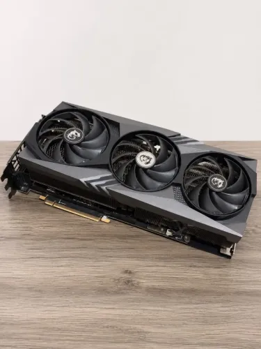 MSI GeForce RTX 4090 Gaming X Trio 24GB ? Excelente estado