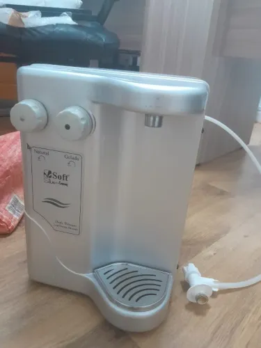 Purificador de Água Soft Slim Everest, cinza, não está gelando