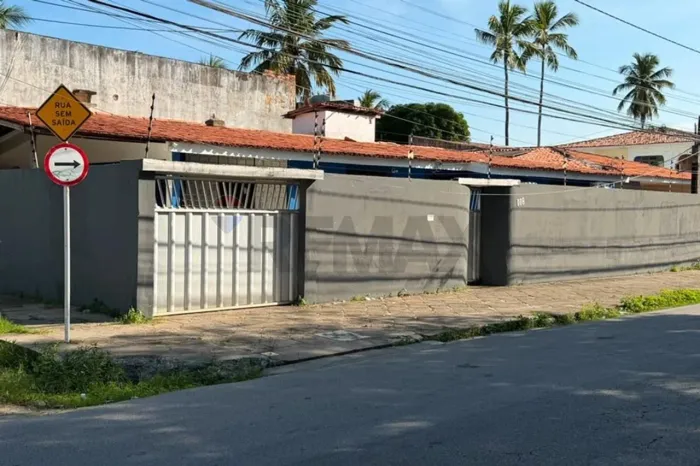 Casa comercial com 124,50m² em Cruz das Almas - Excelente oportunidade