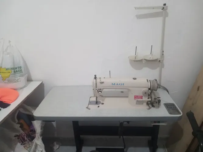 Máquina reta industrial 