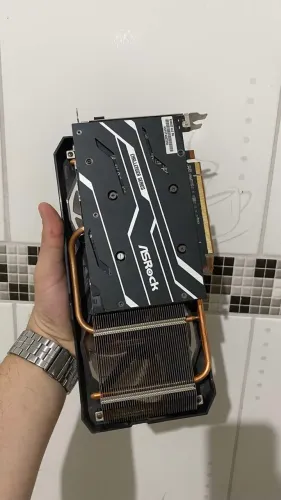 Vende-se placa de vídeo RX6600 8GB AsRock