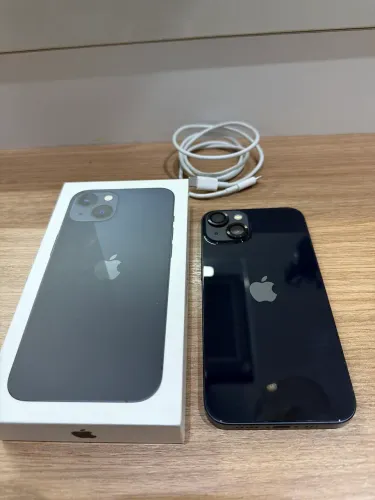 iPhone 13 Meia-noite 256GB