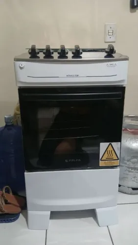 Fogão semi novo - 3 meses de uso - R$ 800