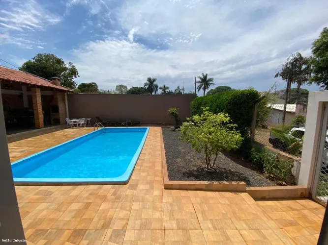 Casa para Venda em Martinópolis, Jardim Jangada, 4 dormitórios, 2 suítes, 4 banheiros
