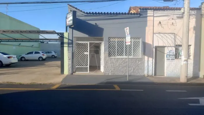 Venda de Casas / Padrão na cidade de Araraquara